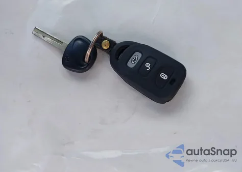 2014 Hyundai Elantra Gt from USA, damaged, VIN KMHD35LH3EU201782